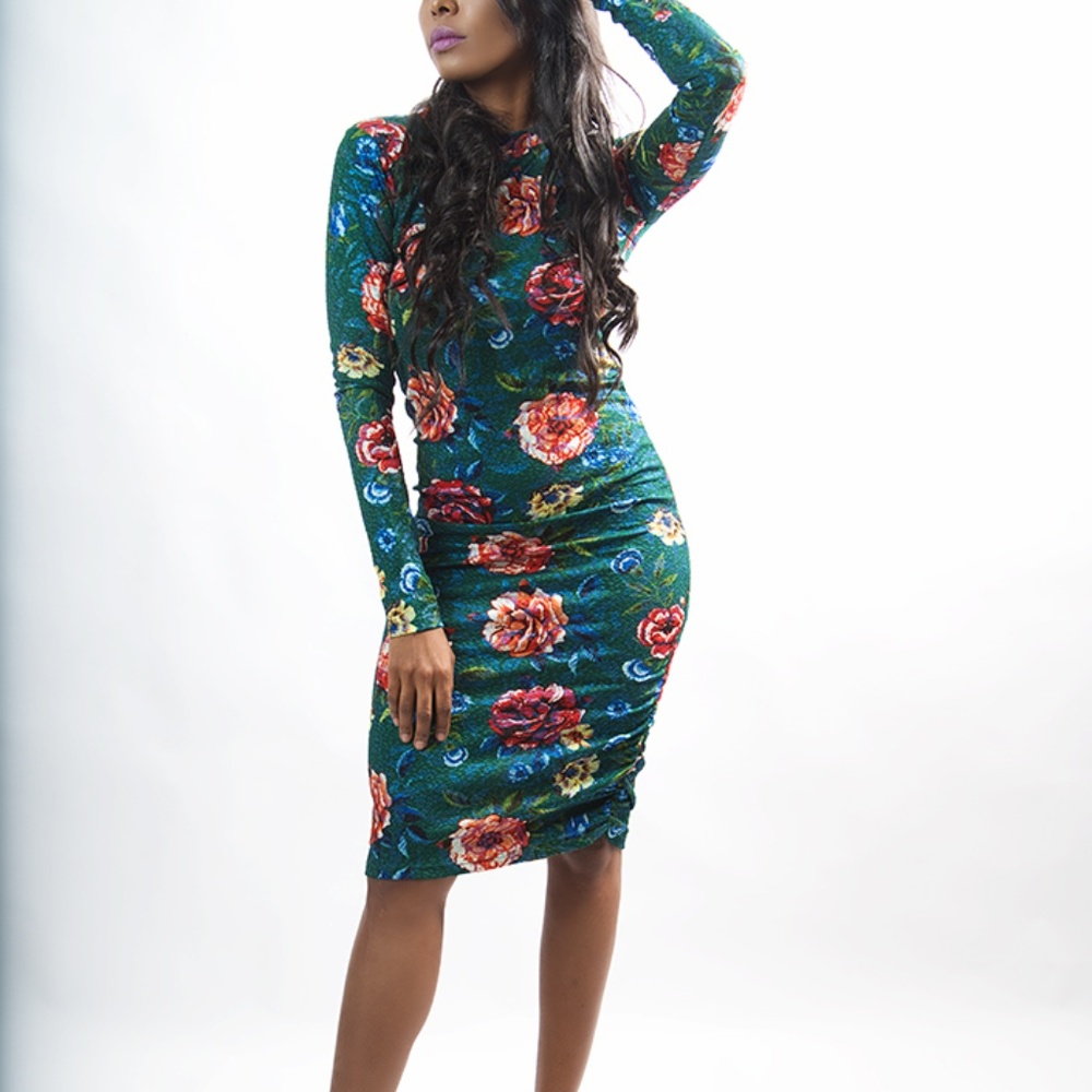 Zara Long Sleeve Form Fitting Floral Print Dress S
